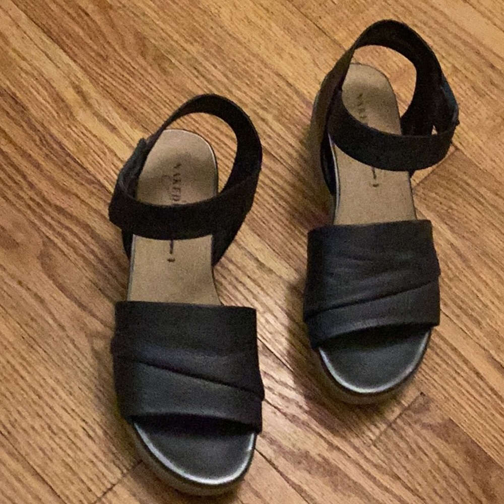 Naked Feet Indigo Black Sandals Modern Minimalist Design Size 7.5 Koda LN